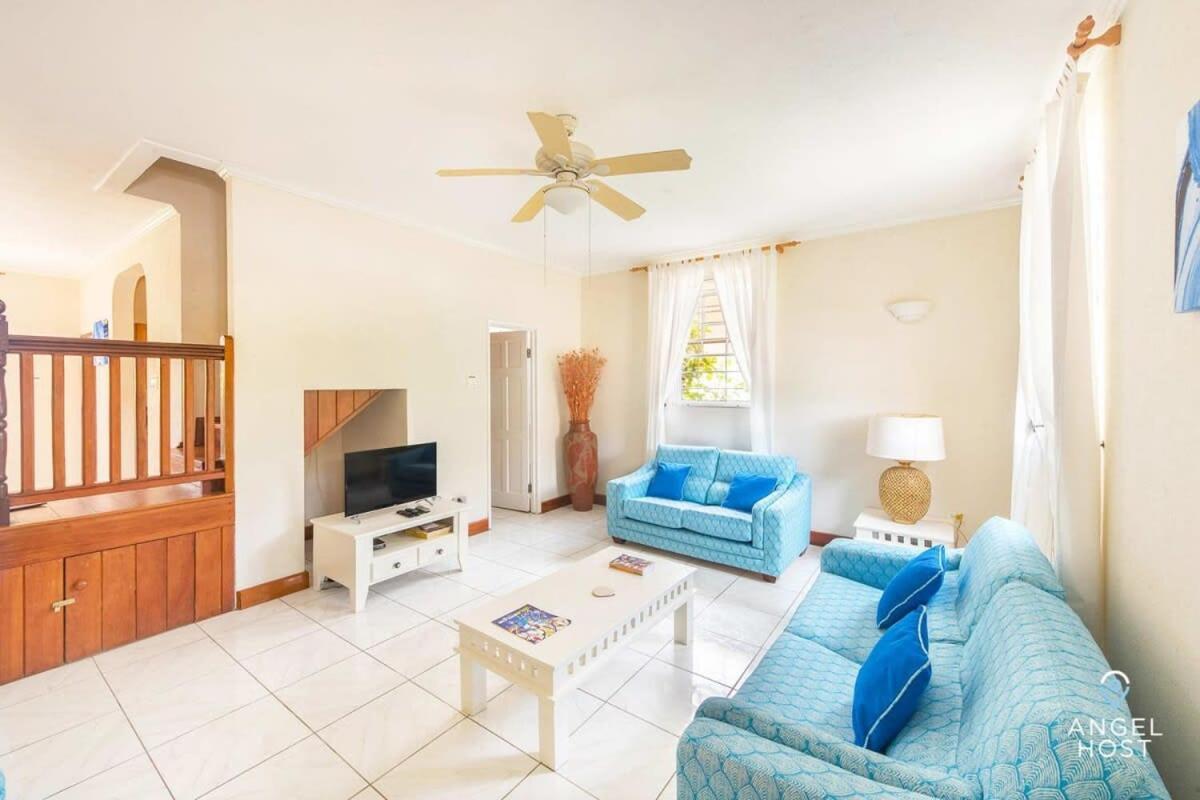 2-Story Townhome With Private Pool, Ideal For Group! Christ Church Exterior photo
