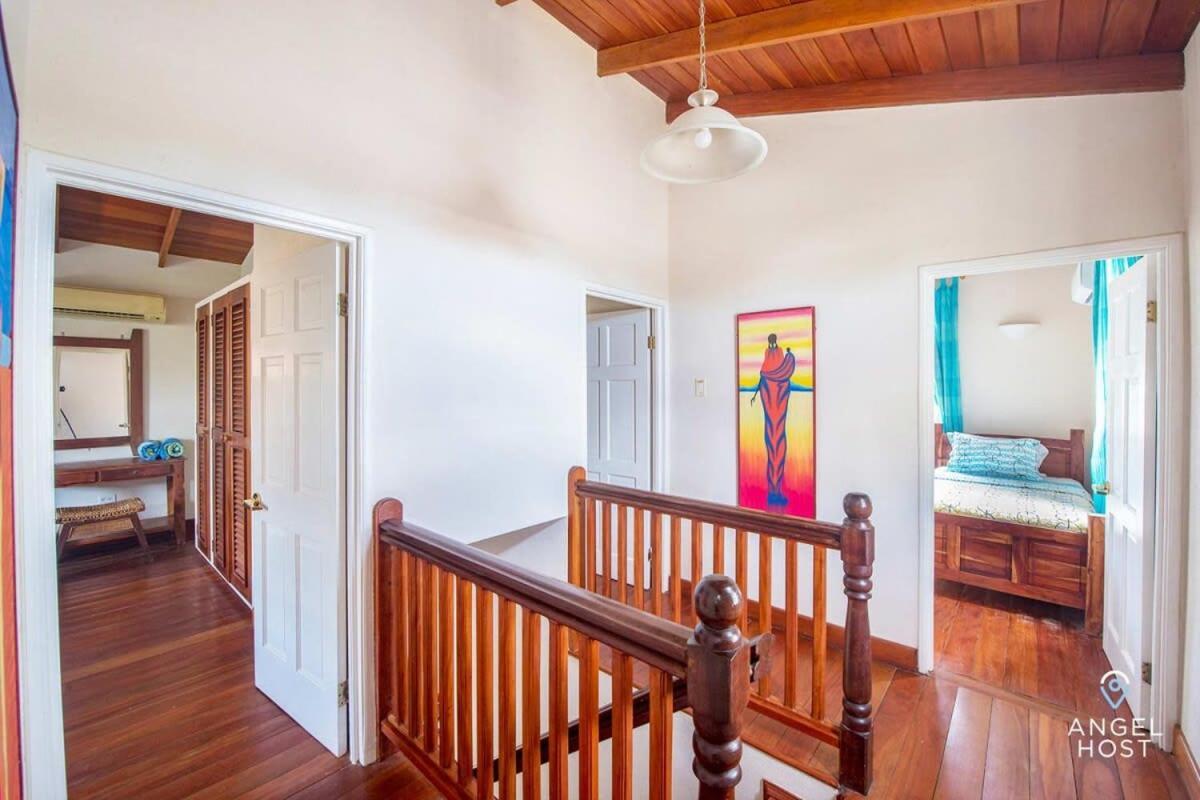 2-Story Townhome With Private Pool, Ideal For Group! Christ Church Exterior photo
