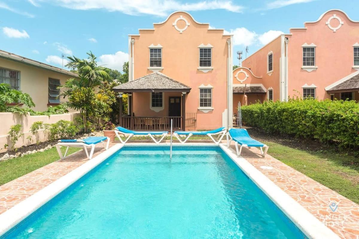 2-Story Townhome With Private Pool, Ideal For Group! Christ Church Exterior photo